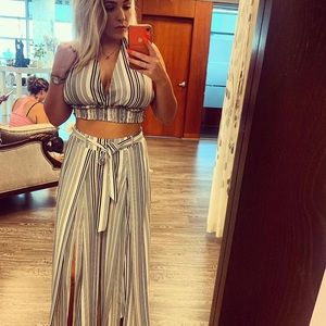 Two piece outfit perfect for summer striped white,blue and black size large